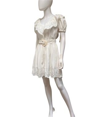 NWT- Nocturne White Eyelet Belted Summer Mini Dress. Size M/L. Boho/Western.